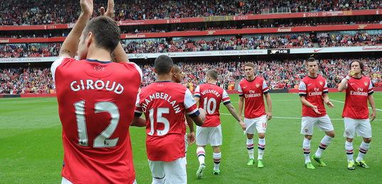 广东男篮防守反击轻取上海（广东男篮快攻致胜，轻松击败上海）