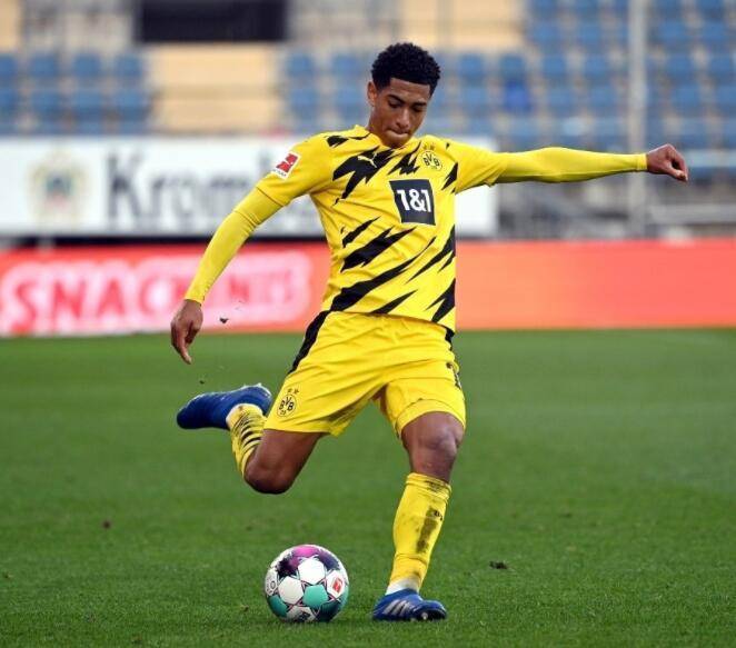 指定山东泰山队参加亚冠，上海上港球迷的建议，无视规则的呓语（点名山东泰山出战亚冠？上港球迷此建议罔顾规则）