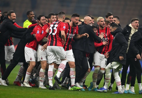 英超前瞻：热刺盼摆脱主场虫形象，曼联做客欲报4杀之仇（英超前瞻：热刺力求摘掉“主场虫”帽子，曼联客场誓雪“四杀”之仇）