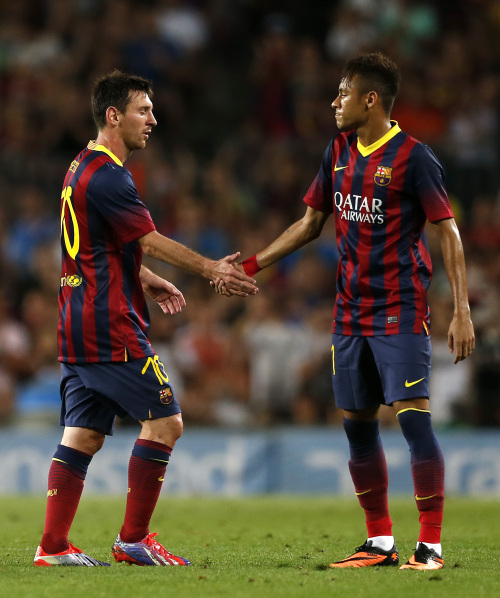 莫雷托：尤文只有可能在夏窗追托纳利；冬窗或夏窗肯定买中卫（莫雷托：尤文追托纳利得等夏窗；冬夏至少一窗必买中卫）