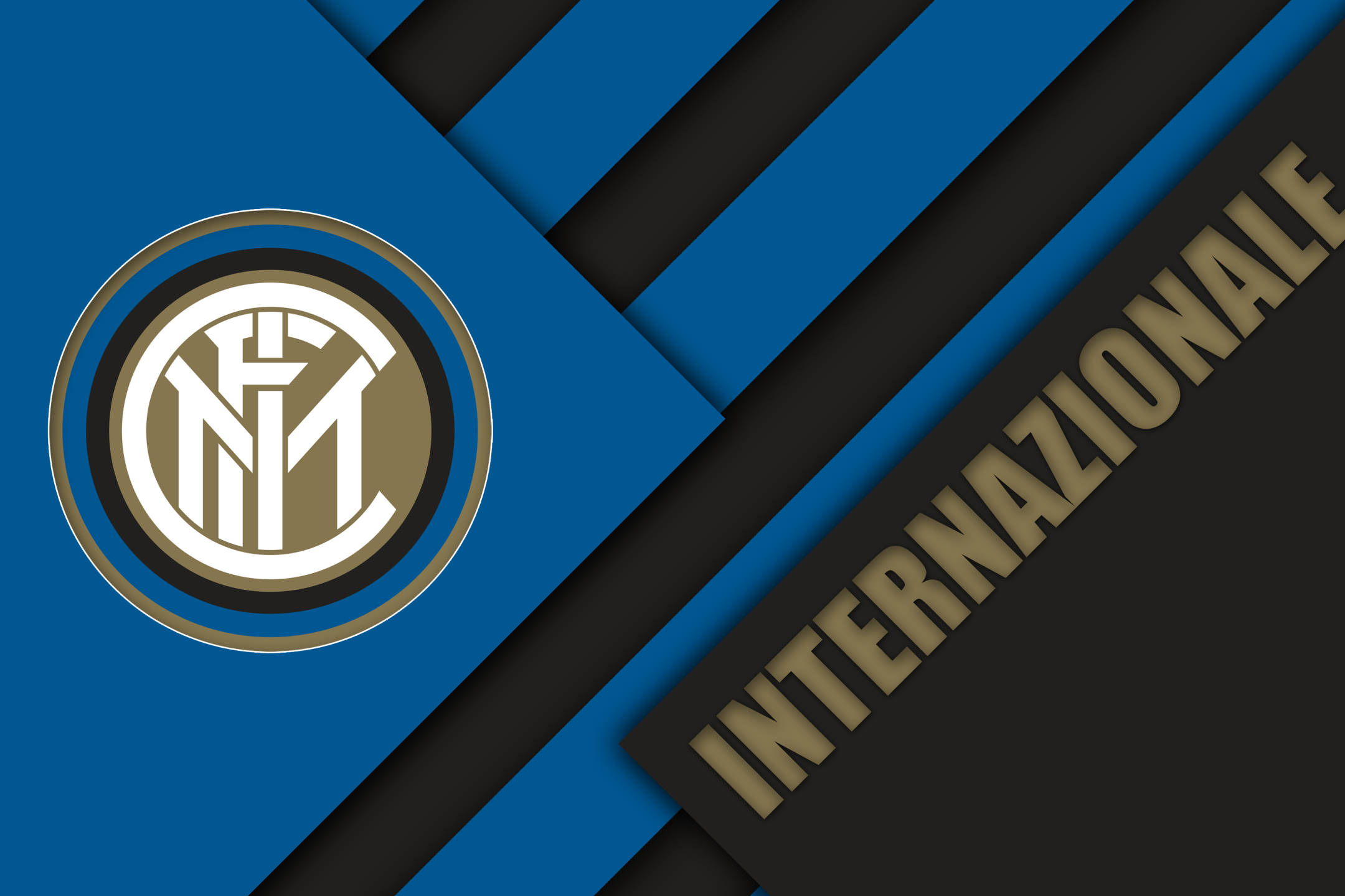 没绷住，1米95的哈兰德看到1米75的居莱尔角球盯防自己后笑了（1米95的哈兰德见1米75的居莱尔角球盯防，没忍住笑了）