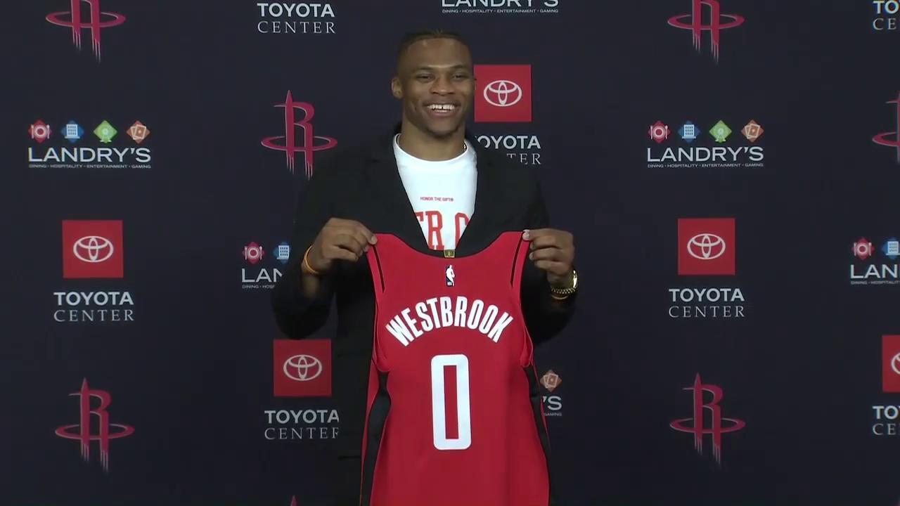 欧冠梅开二度后染红，迪亚斯是继格列兹曼之后第二人（欧冠先梅开二度再染红，迪亚斯继格列兹曼后成第二人）