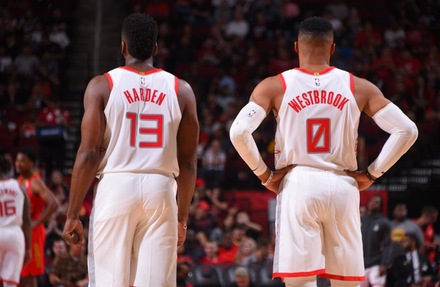 球迷协会公开反对赛制改动，呼声高涨（球迷协会发声抵制赛制调整，反对声浪高涨）